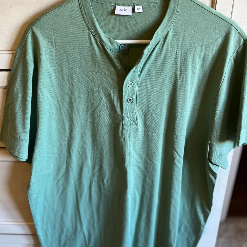 Green henley Tshirt